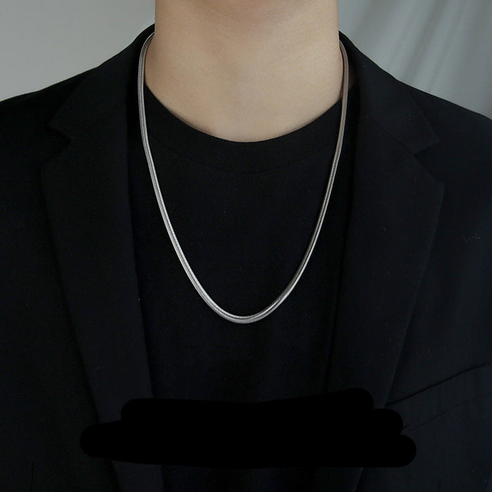 Wholesale Accessories: Snake bone chain necklace, niche trendy brand, thin men's unisex, versatile titanium steel neck, men's collarbone, sweater chain