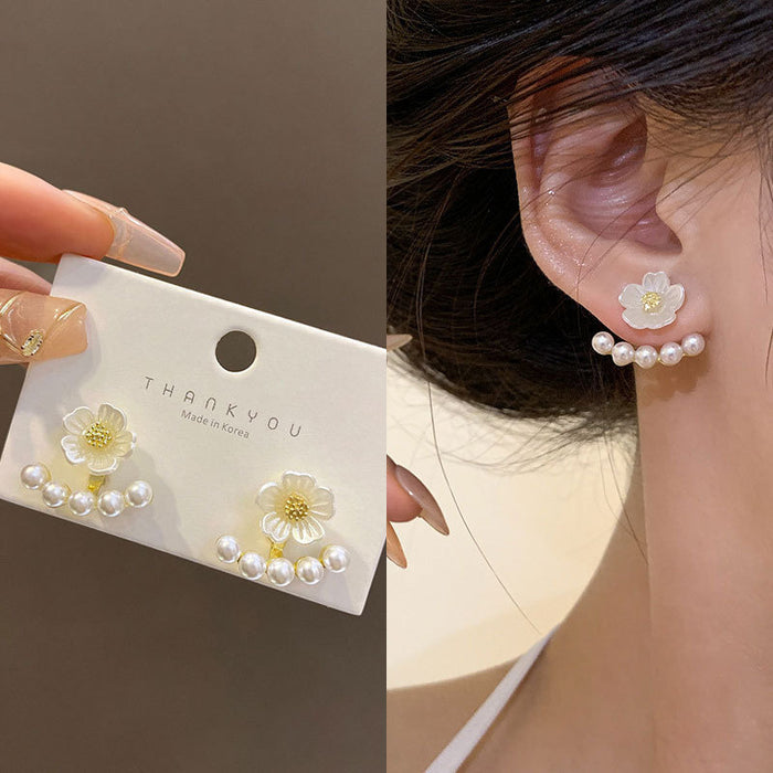 Wholesale Imitation pearl camellia earrings, a two on pearl earring with a light luxury and fashionable temperament