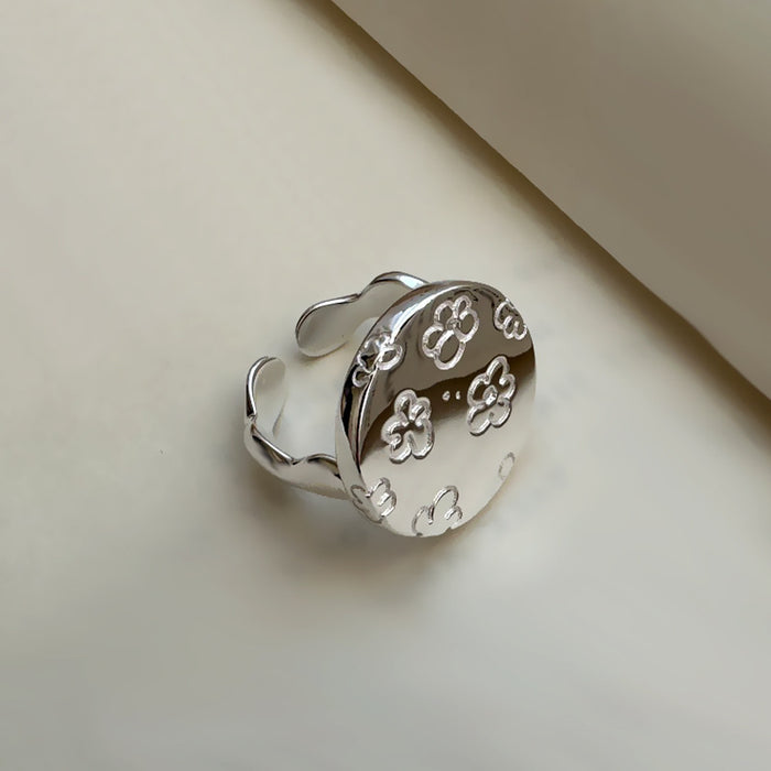 Wholesale Wide-faced round disc with small flower print ring