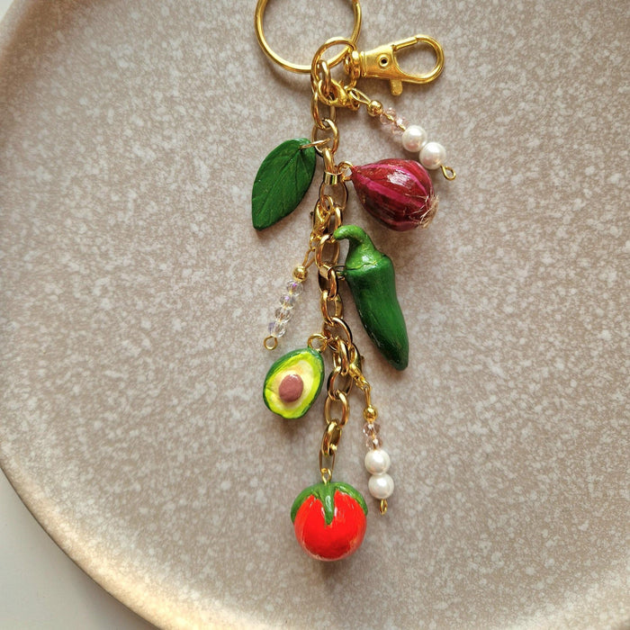 Wholesale Bag buckle flower bee leaf wine bottle pendant keychain