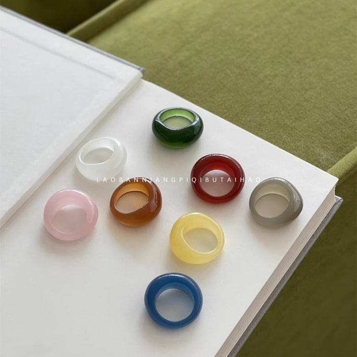 Wholesale Unique retro resin ring with a niche and cool style