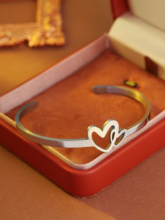 Wholes alecross bracelet  elegant butterfly accessory  stainless steel   heart-shaped bangle