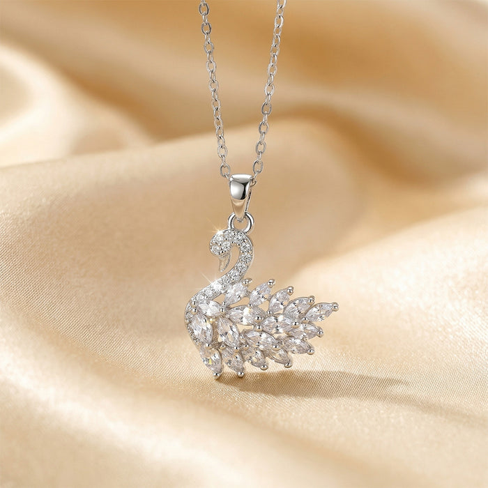 Wholesale Chic Necklace Titanium Steel Gold Plated Zircon Pendant Jewelry Accessory MOQ≥2