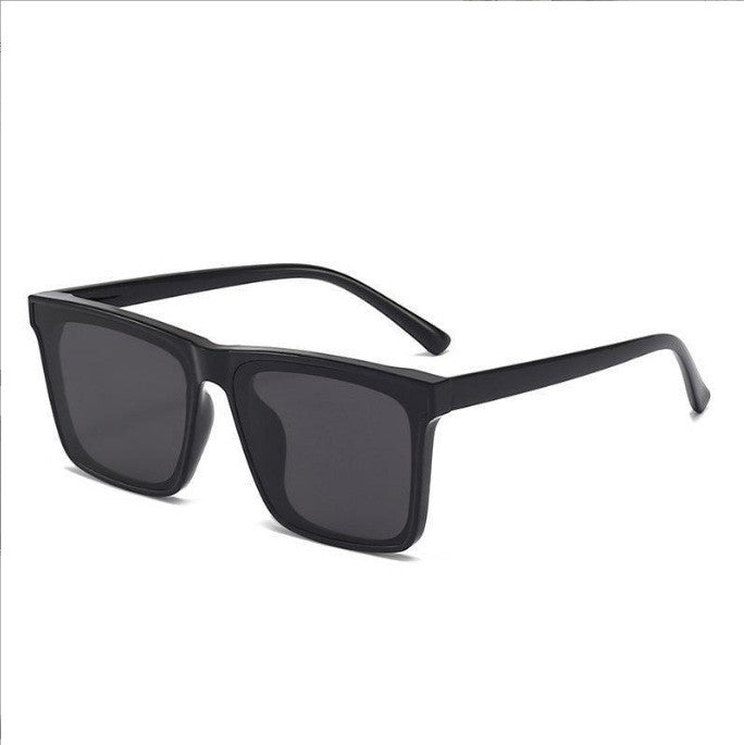 Wholesale Sunglasses for women and men, driving, cycling, traveling, taking photos, personalized UV resistant sunglasses