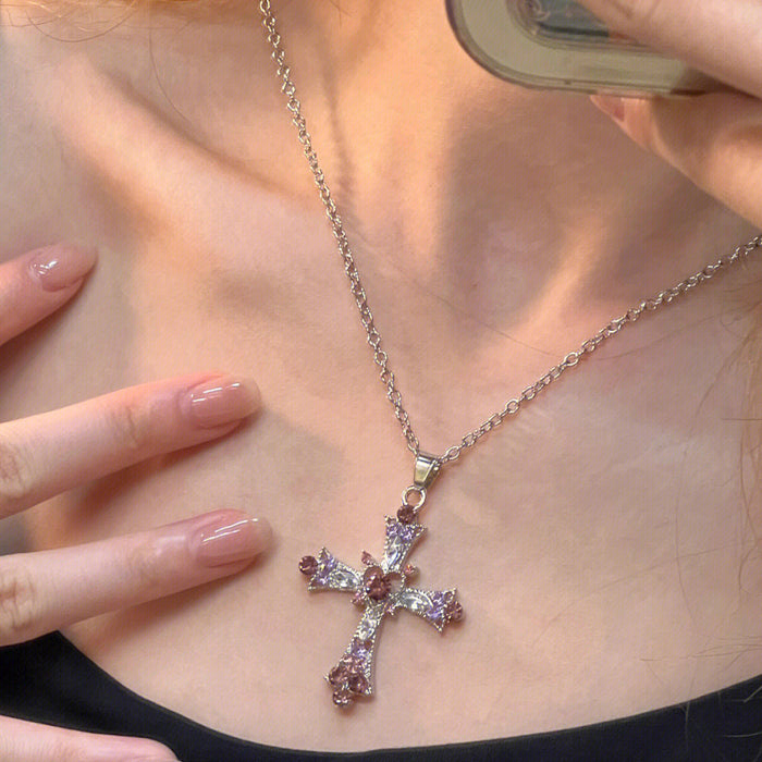 Wholesale Cross necklace with diamond inlay, collarbone chain design