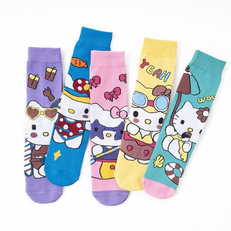 Wholesale Trendy mid-calf socks with cartoon designs