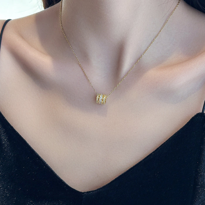 Wholesale Light luxury micro inlaid necklace, fashionable, light luxury, niche, personalized, titanium steel lock chain design pendant