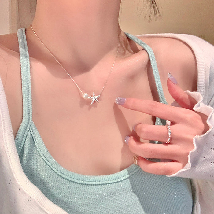 Wholesale Titanium steel necklace, pearl pendant, light luxury, niche, collarbone chain, high-end accessory