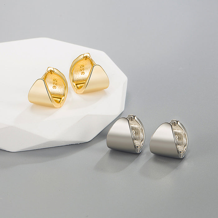 Wholesale Gold and silver triangle earrings with exquisite and high-end design