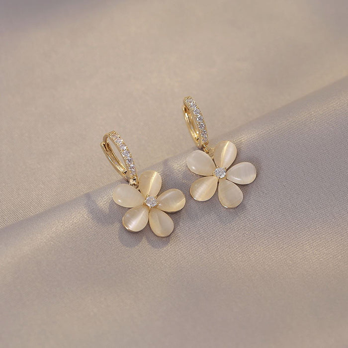 Wholesale Versatile Earrings with High Quality Cat Eye Stone Flower Earrings and a Unique Charm