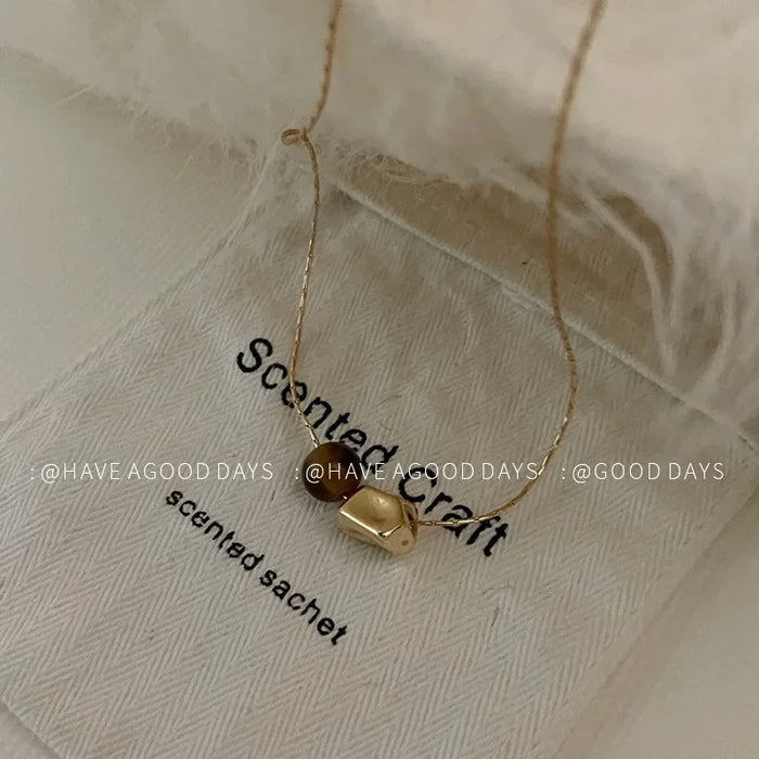 Wholesale Retro liquid metal necklace with a niche design, collarbone chain, personality, and fashion for women