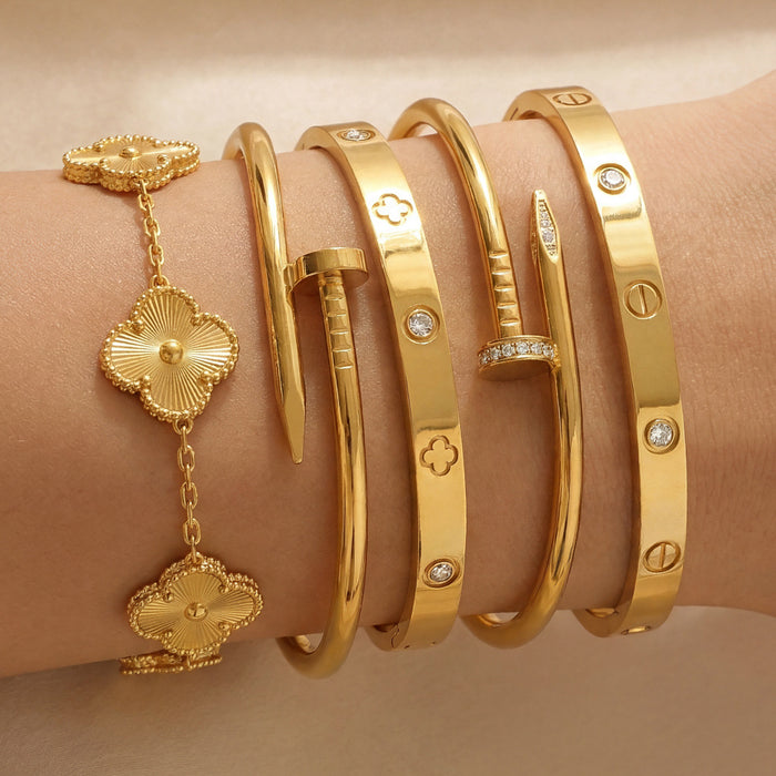 Wholesale Fashion Four Leaf Clover Titanium Steel Bracelet With Rhinestones Chic Jewelry Accessory