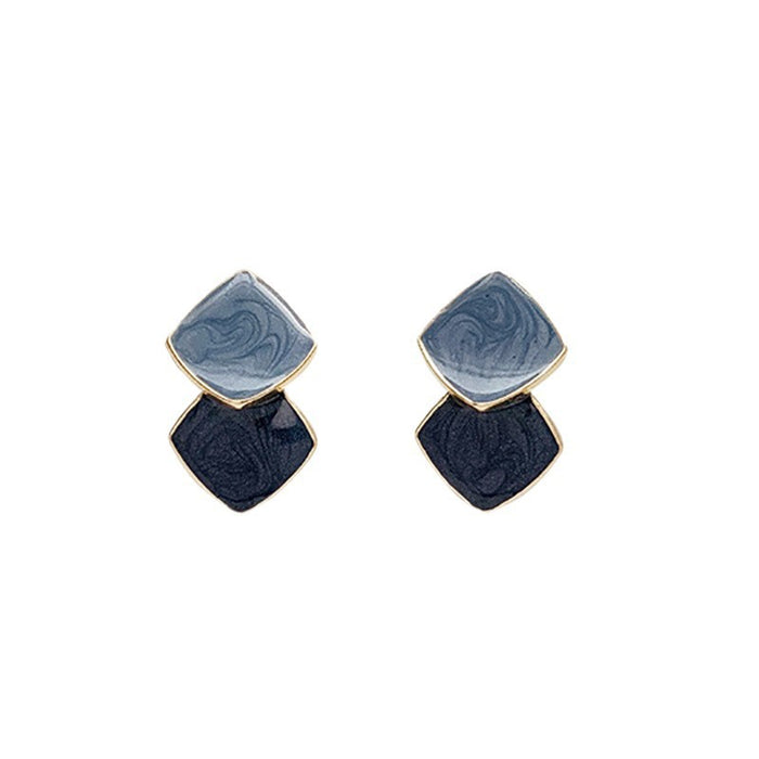 Wholesale Silver needle square gentle contrasting geometric retro earrings simple and compact earrings wholesale