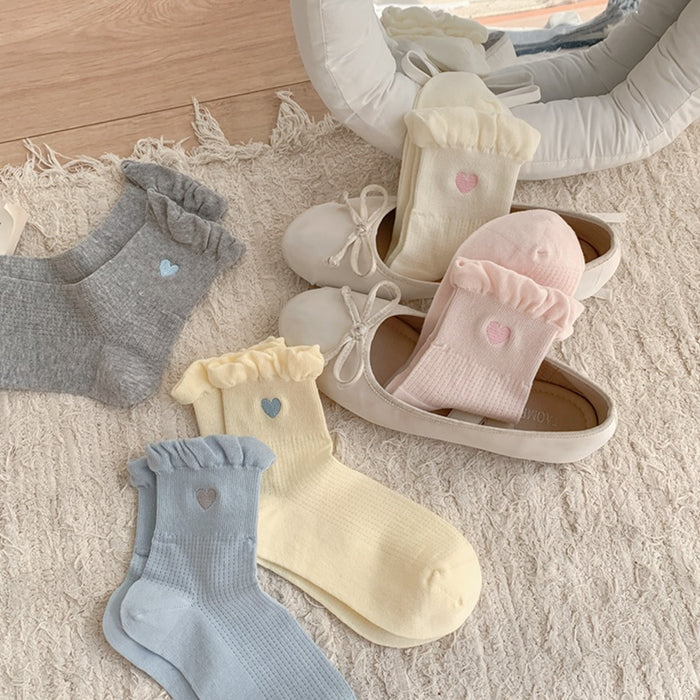Wholesale Socks with heart-shaped embroidery, thin cotton bubble edge, short tube socks, boneless and breathable