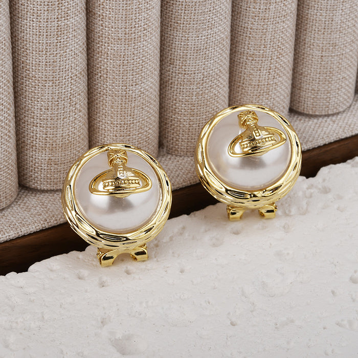 Wholesale Niche temperament versatile commuting pearl ear clip earrings retro exquisite high-end earrings