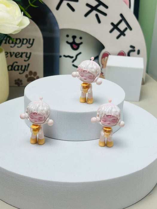 Wholesale cute grain play hand toy doll ornaments toy