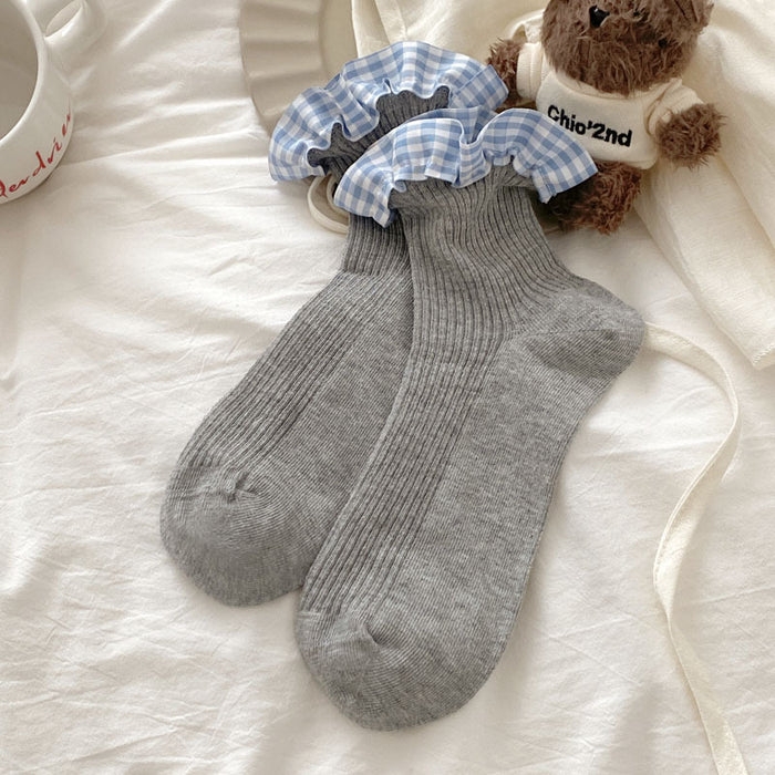 Wholesale Checkered lace mid tube socks, boneless and cute pile socks