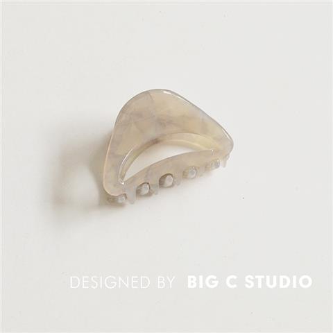 Wholesale Temperament shark clip hollow grip clip exquisite bangs clip back of the head clip