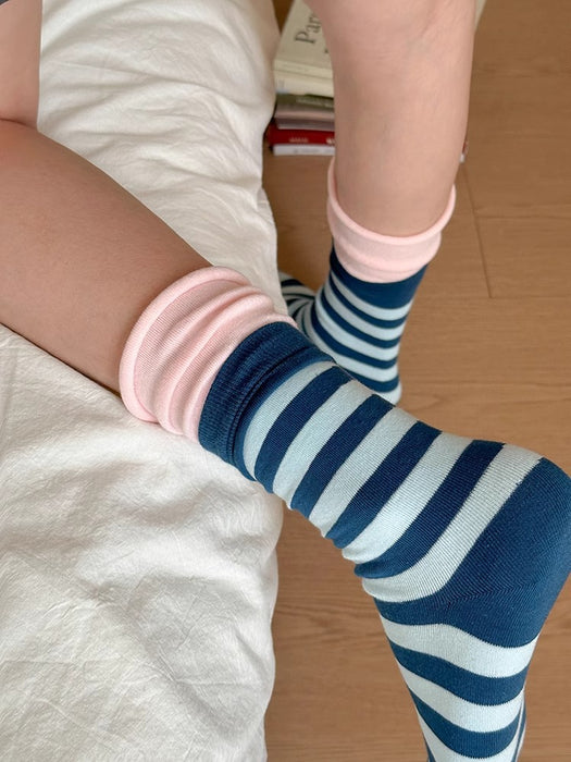 Wholesale Double layered socks with contrasting stripes, rolled edges, stacked socks, sports socks, tube socks