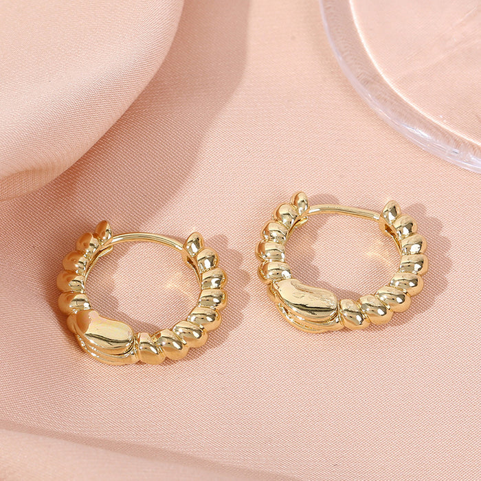 Wholesale Classic and fashionable commuting, simple temperament, high-end sense, versatile, pure copper circle texture ear buckle