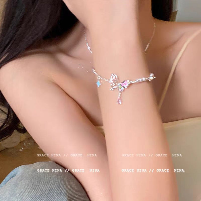 Wholesale Hollow out butterfly pearl necklace, high-end accessory, collarbone chain