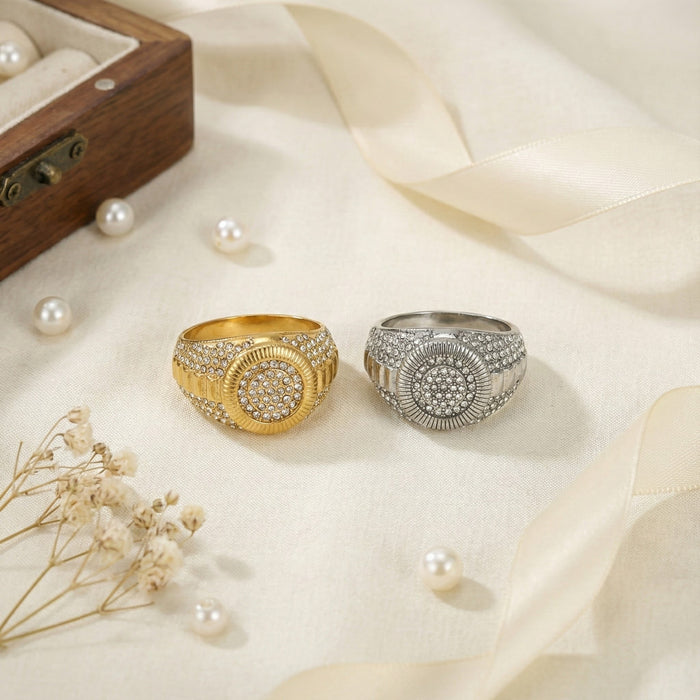 Wholesale Men' s 18K Gold-Plated Ring with Zircon Inlay