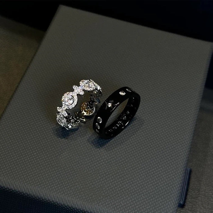 Wholesale Sparkling Diamond Black and White Pair of Rings New Fashionable Niche Design Versatile Ring