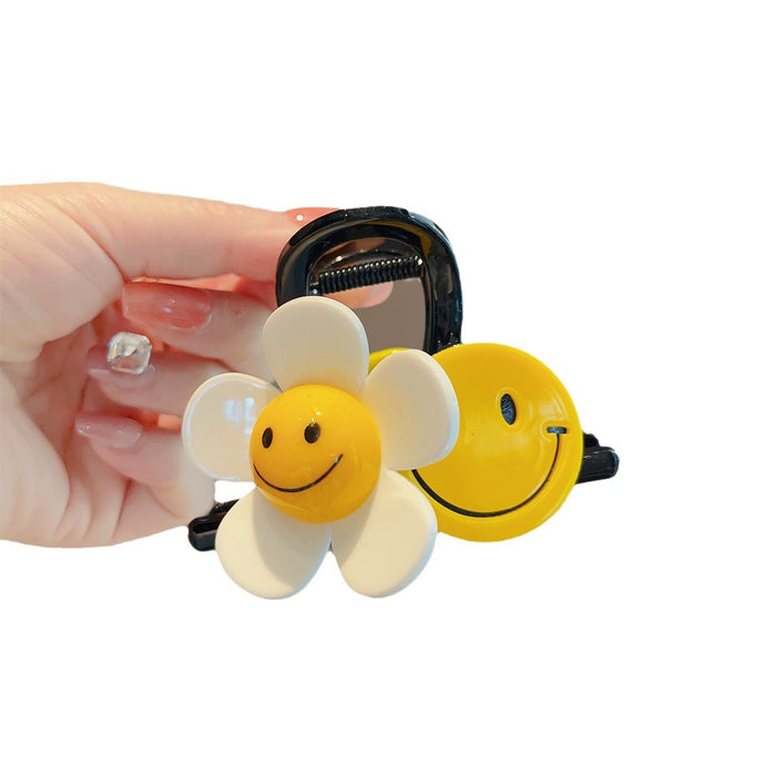 Wholesale Cute smiley face clip with high-end feel, heart-shaped hair clip at the back of the head