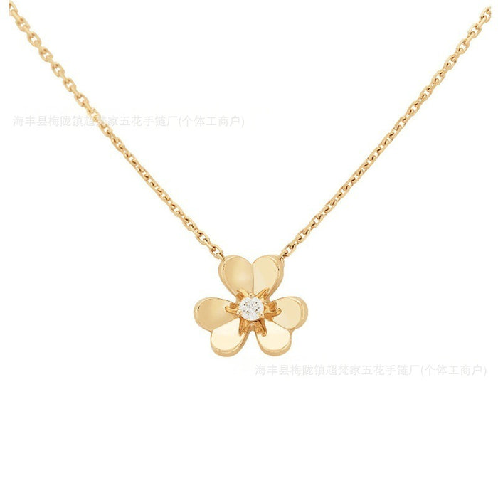 Wholesale Gold Plated Clover Necklace Women' s Fashion Jewelry