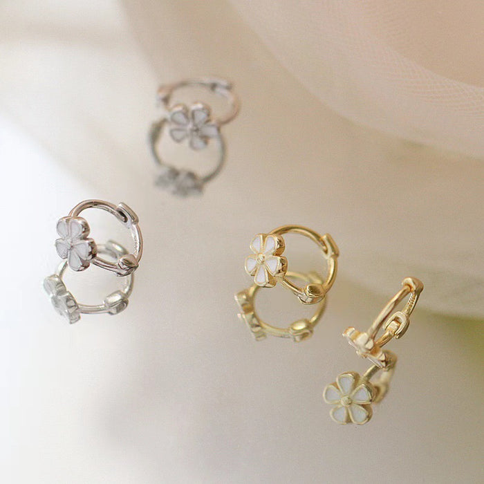 Wholesale Flower ear buckle, fashionable and niche design, simple and exquisite temperament ear buckle