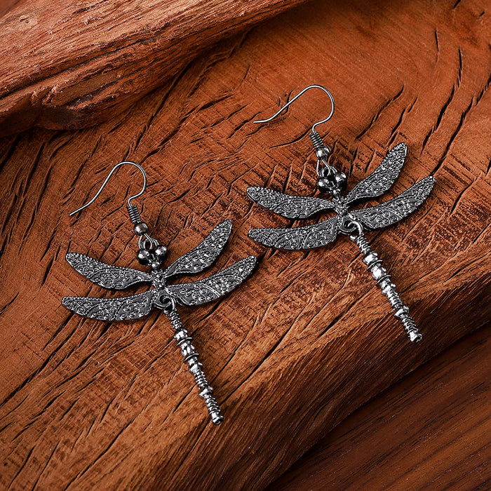 Wholesale Creative,  stylish,  and retro dragonfly pendant Earrings