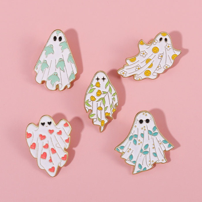 Wholesale  brooch cartoon funny ghost pumpkin metal badge cute skull bat pin men and women accessories