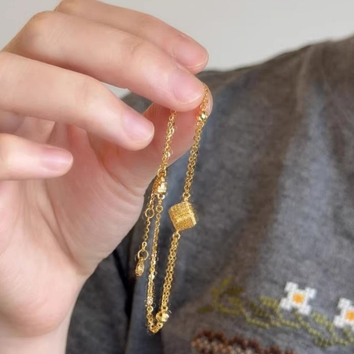 Wholesale Commuting unique design, super sparkling square bracelet, fashionable temperament, personality, niche new style