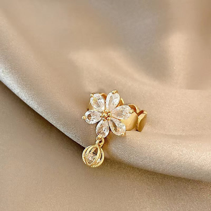 Wholesale Fashionable and personalized flower opening adjustable copper ring