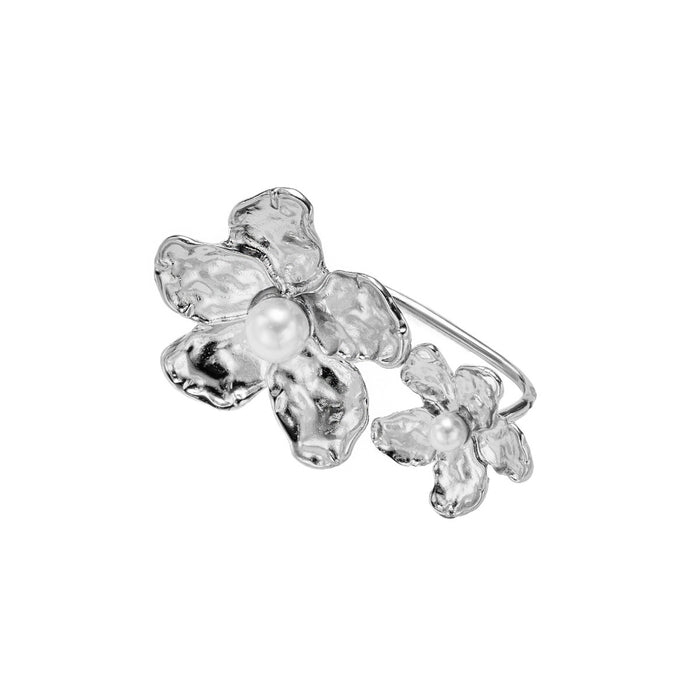 Wholesale Small niche design flower finger ring, exaggerated personality, irregular petal ring