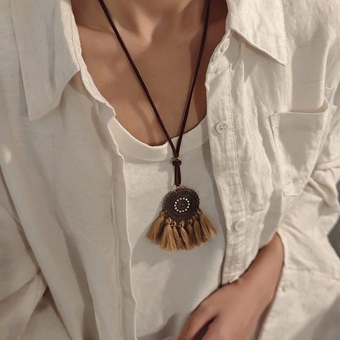 Wholesale Retro Bohemian Ethnic Style Leaf Long Cut Out Geometric Clavicle Chain Zen Style Versatile Personalized Sweater Chain