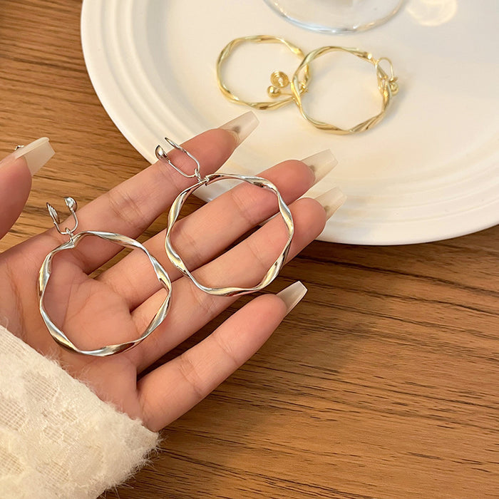 Wholesale  geometric ear clip large circle earrings without ear hole ear clip female temperament  earrings