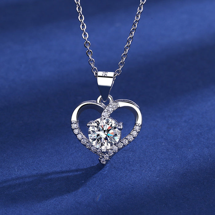 Wholesale Love design silver necklace moissanite pendant