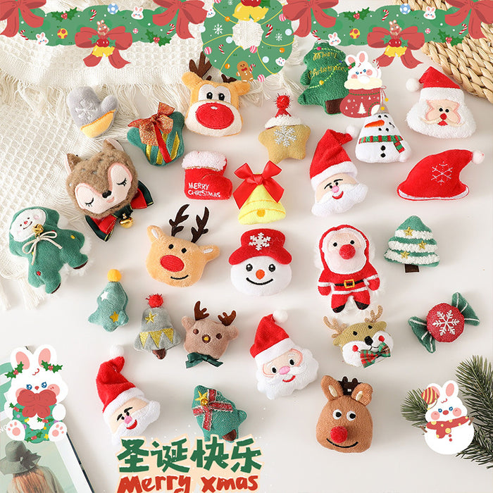 Wholesale Christmas Brooch Cute Plush Christmas Accessories Cartoon Pin Decorations Clothing Accessories