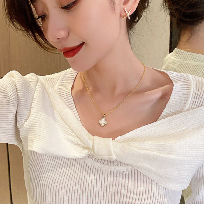 Wholesale Four leaf clover fashionable temperament necklace, light luxury, niche collarbone