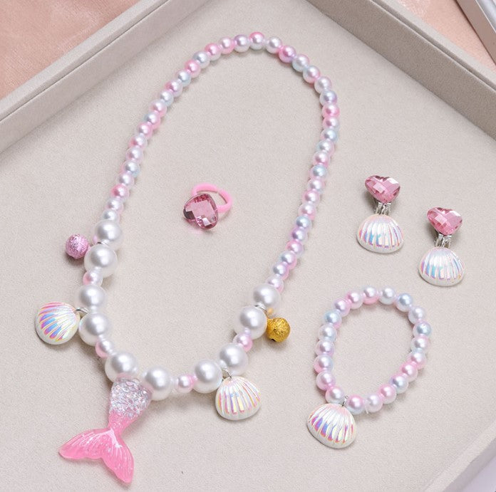 Wholesale Cartoon Princess Necklace