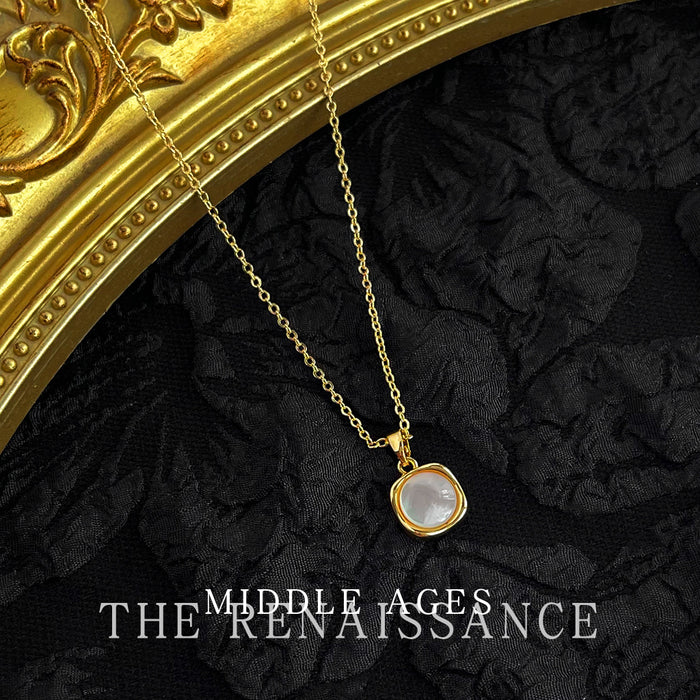 Wholesale Shell necklace, butterfly collarbone chain, vintage high-end accessory