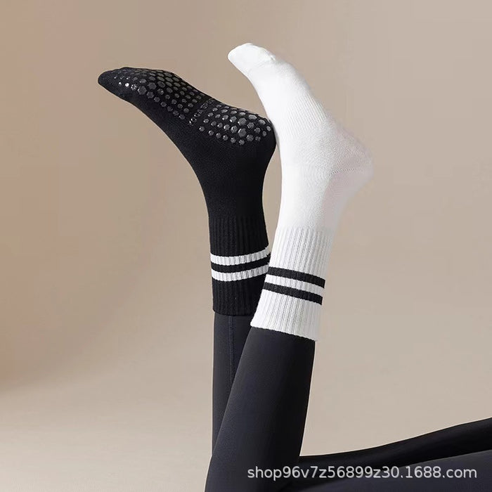 Wholesale Yoga socks, anti slip professional dance elastic socks, mid tube adult sports and fitness socks