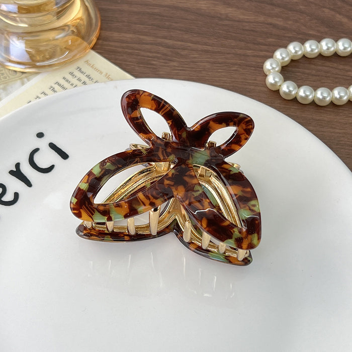 Wholesale Trendy Hollow Butterfly Acetate Hair Claw Clip Tortoise Shell Chic Everyday Hair Accessory