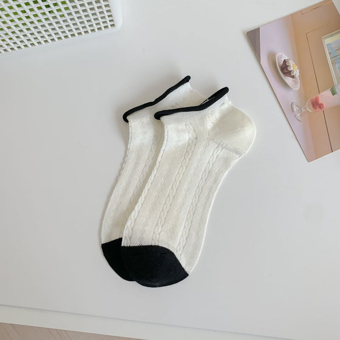 Wholesale Curled edge mesh socks short tube boneless women's socks thin