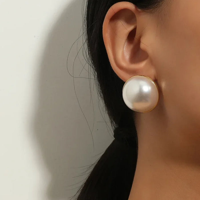 Wholesale Elegant pearl earrings, light luxury, simple geometric shape, ear hook earrings