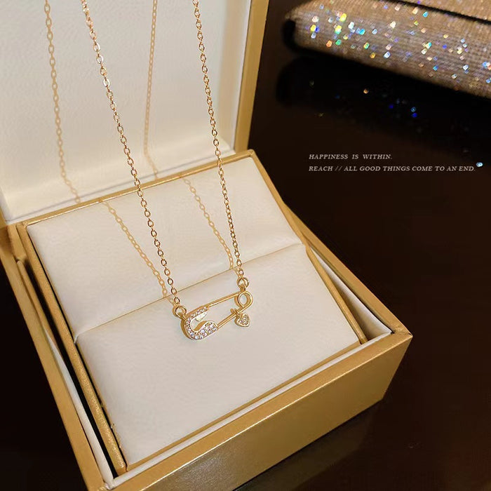 Wholesale Necklace Light Luxury Zircon Pin Titanium Steel Necklace