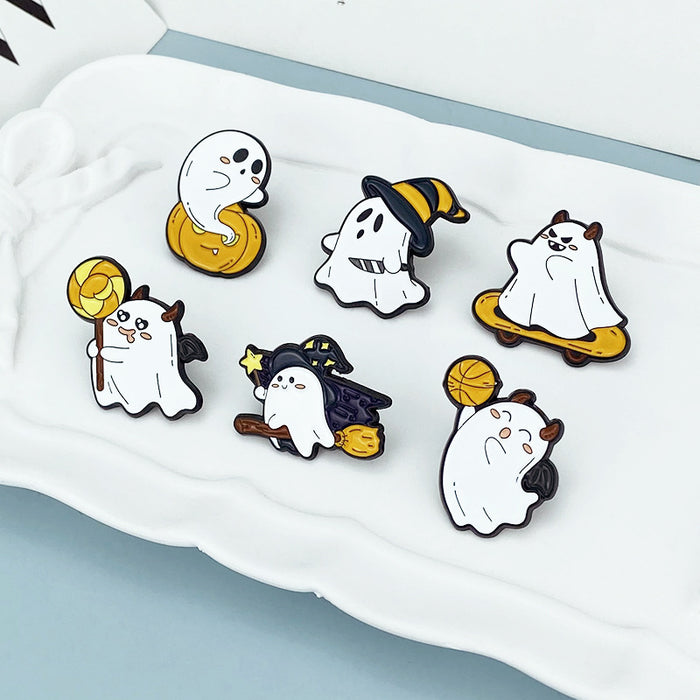 Wholesale Cute Cartoon  Brooch Pin Ghost Pumpkin Wizard Hat Zinc Alloy Baked Paint Party Accessory MOQ≥2