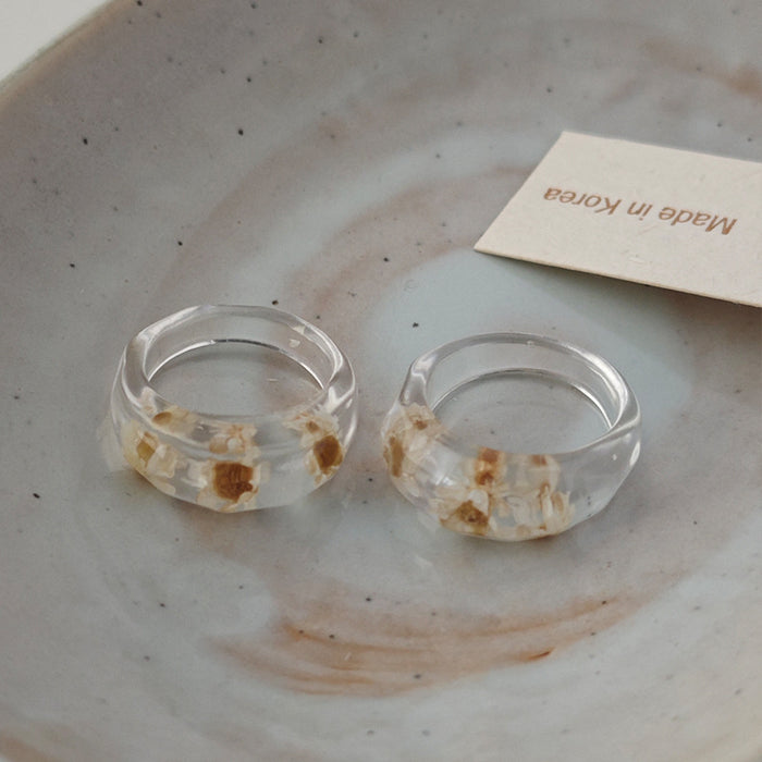 Wholesale Transparent daisy resin ring, niche design, simple temperament, versatile flower index finger ring ring