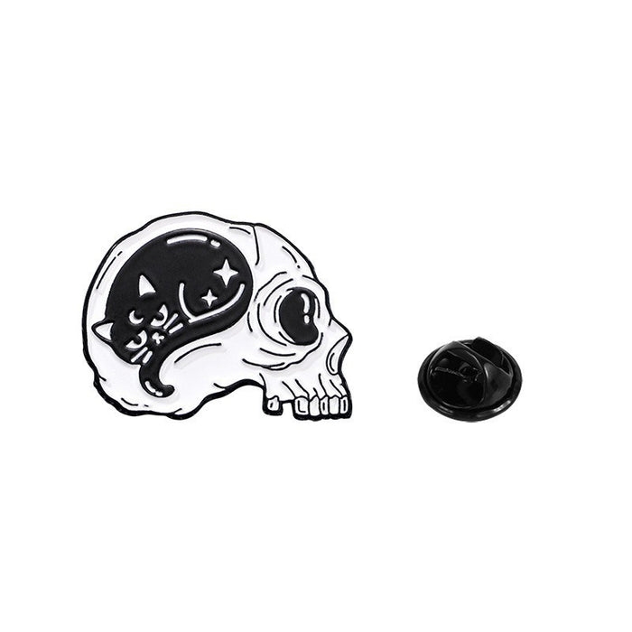 Wholesale  Skull Disc Brooch Pin Zinc Alloy Dripping Oil Finish Trendy Party Accessory